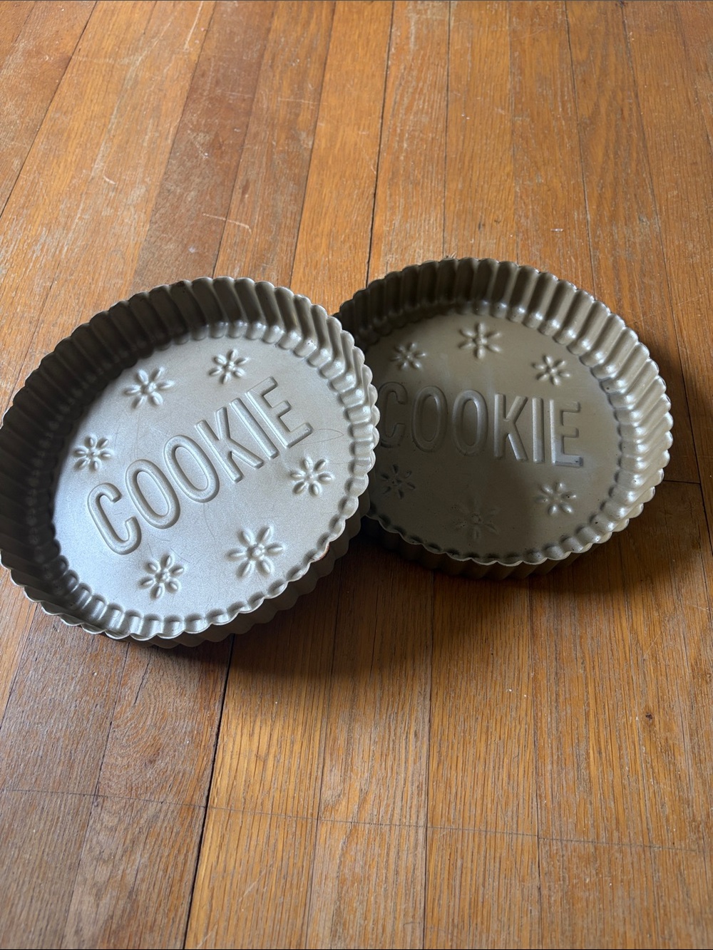 Embossed Cookie CAKE PANS  Tart Pans in Bronze- Nonstick Set of 2 Make OREO CAKE